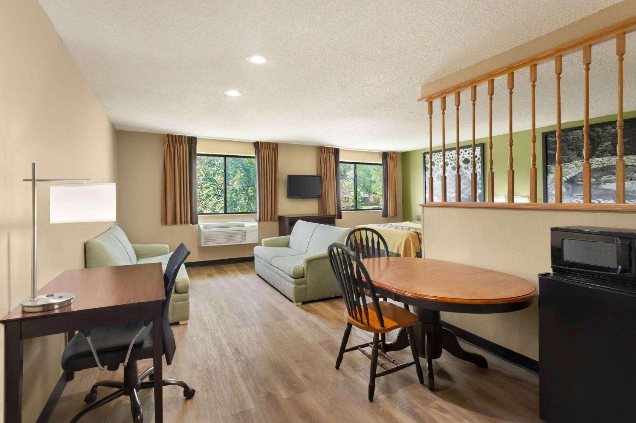 Hotel Super 8 By Wyndham Ankeny/Des Moines Area Zewnętrze zdjęcie