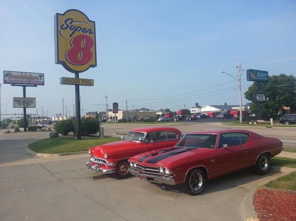Hotel Super 8 By Wyndham Ankeny/Des Moines Area Zewnętrze zdjęcie